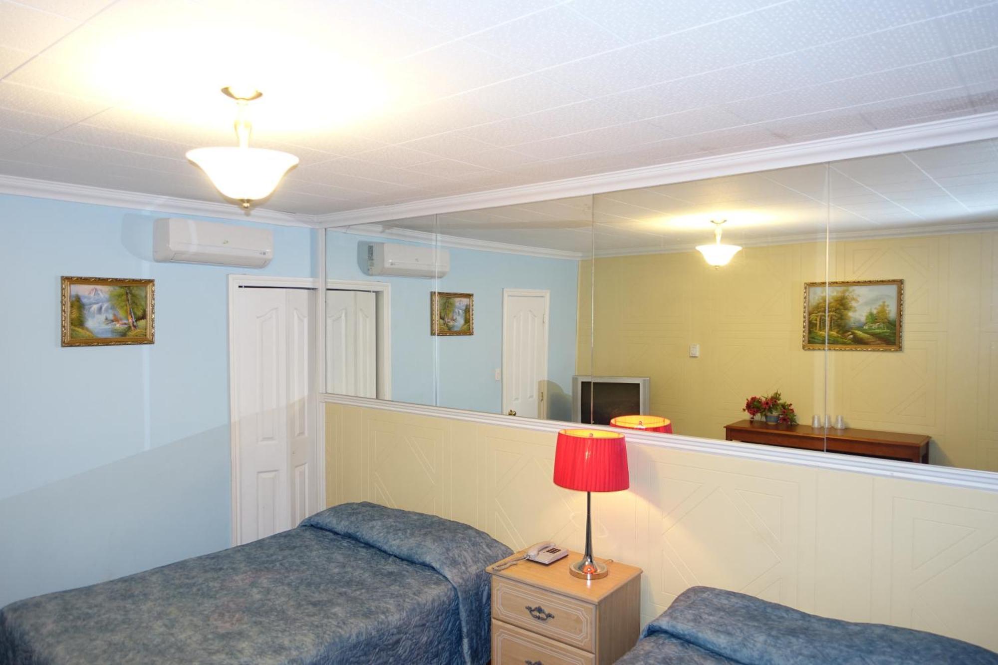 Motel Pierre Montréal Zimmer foto